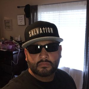 Meet your Posher, Luis